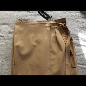 Boohoo faux leather skirt